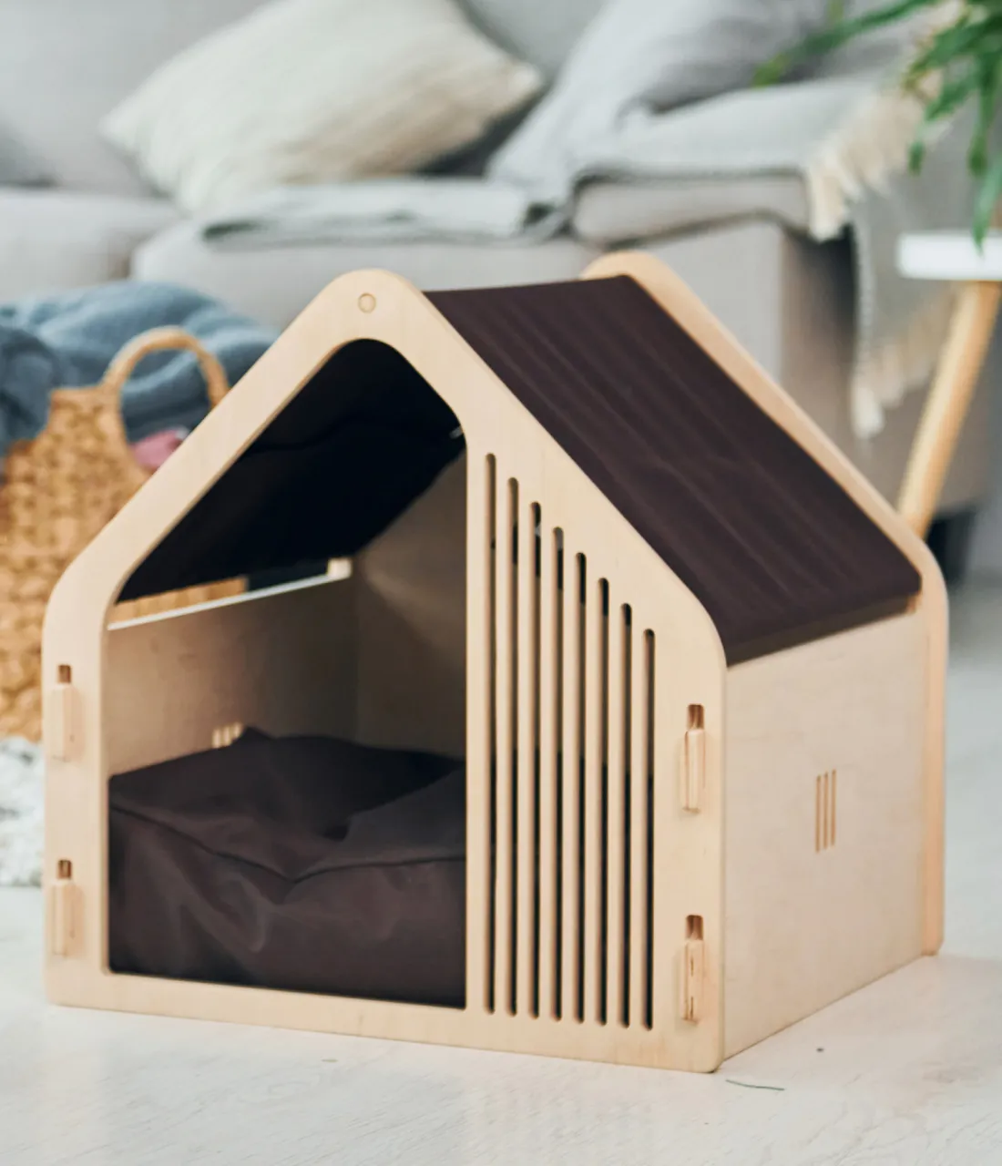 Pet wooden house